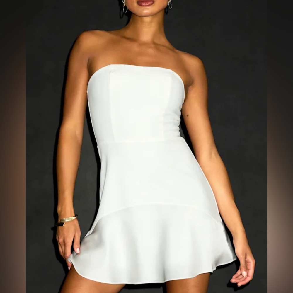 Compelling Style White Strapless Mini Dress